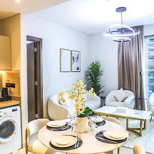 Mindblowing 2 Bedroom With Close View Of Burj Khalifa شقة